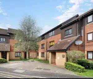Flat Kipling Drive in Greater London