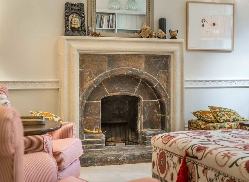Flat Warwick Square Mews in City of Westminster