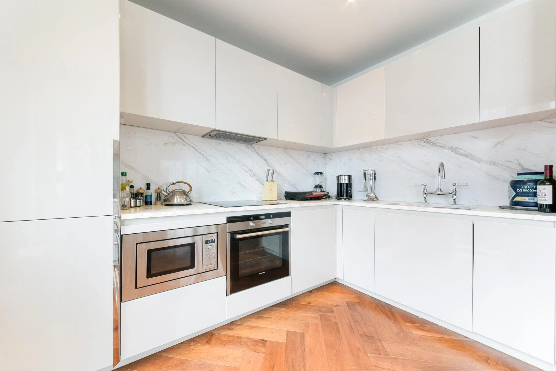 Flat New Mill Road in Greater London