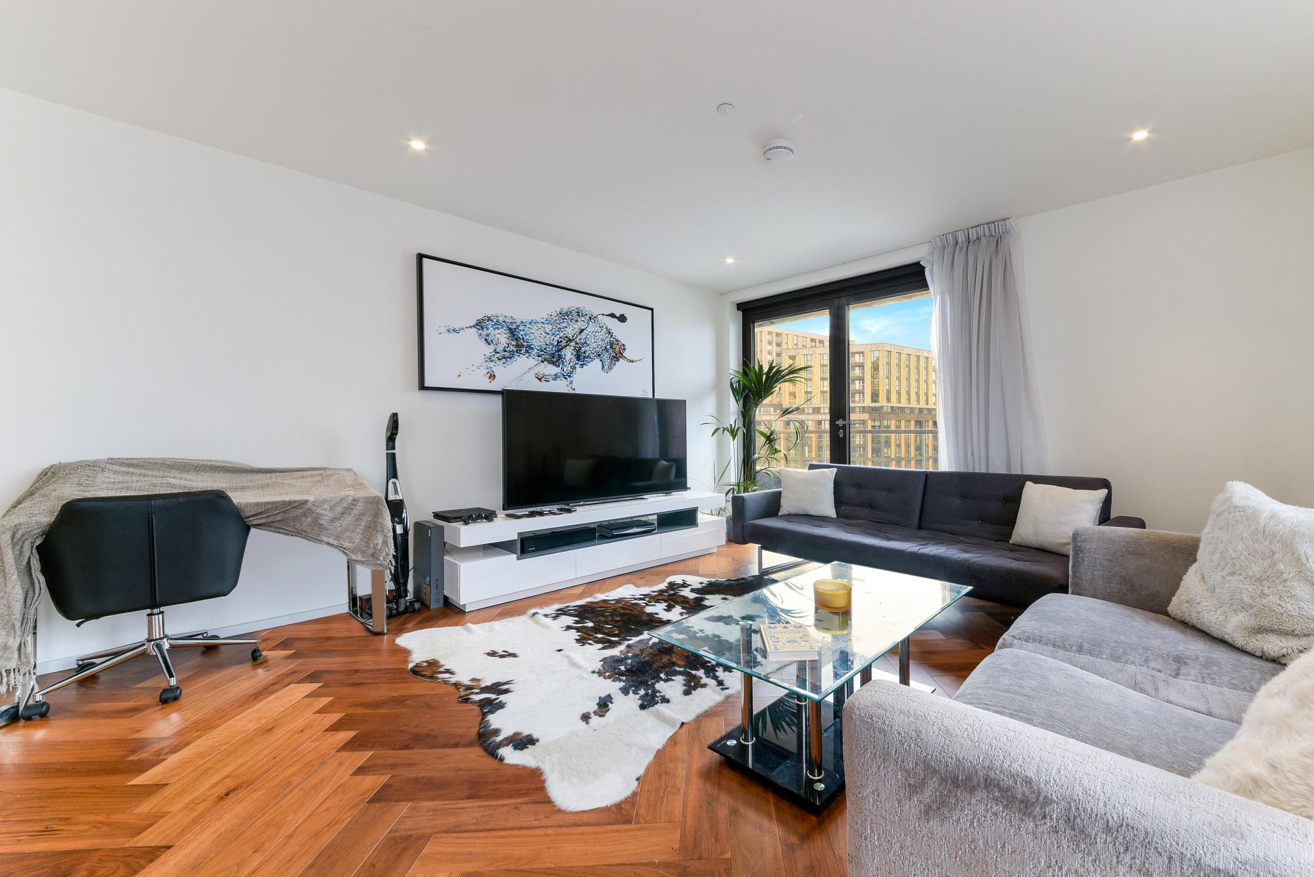 Flat New Mill Road in Greater London