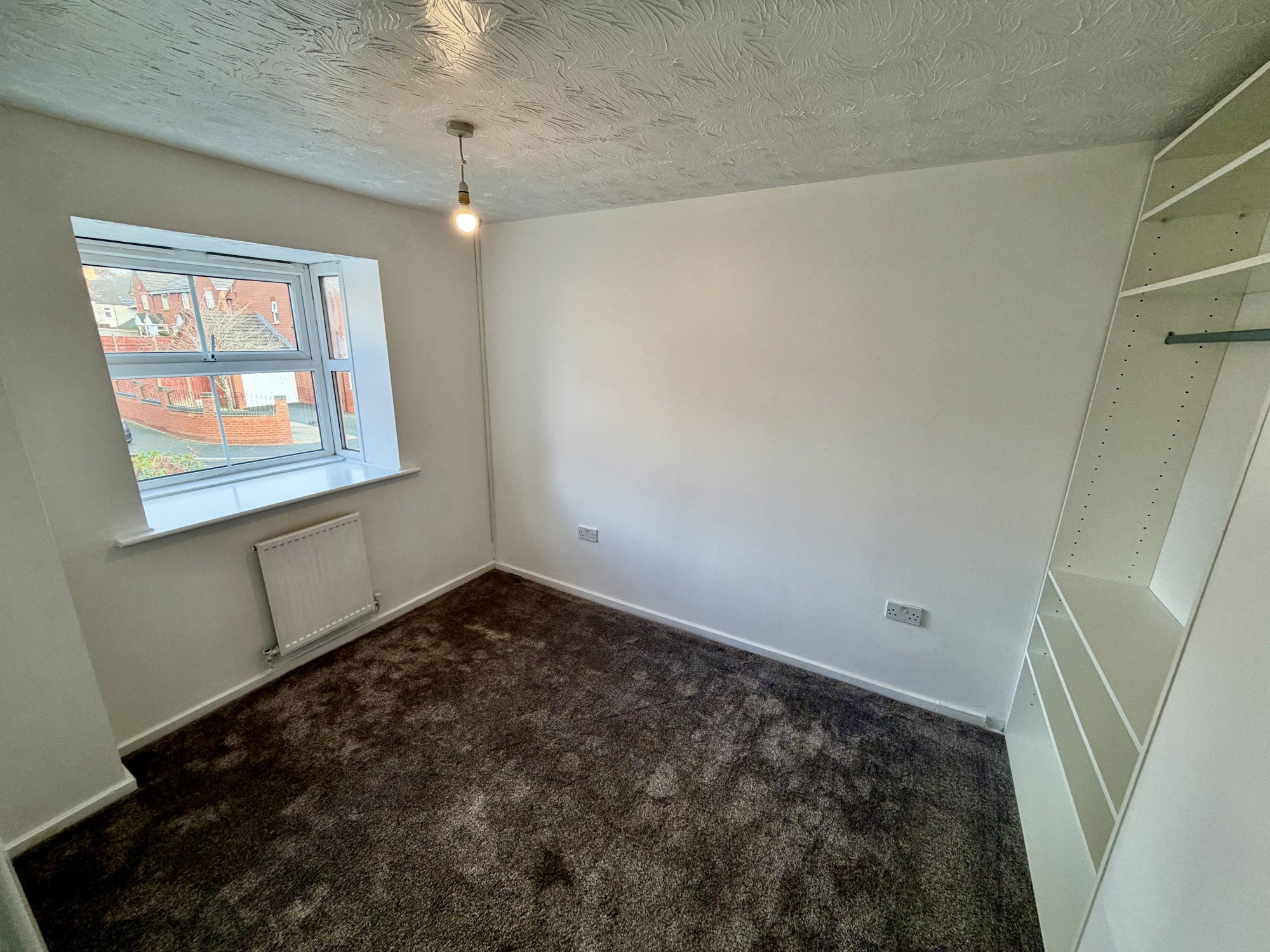 House Arthur Harris Close in Sandwell