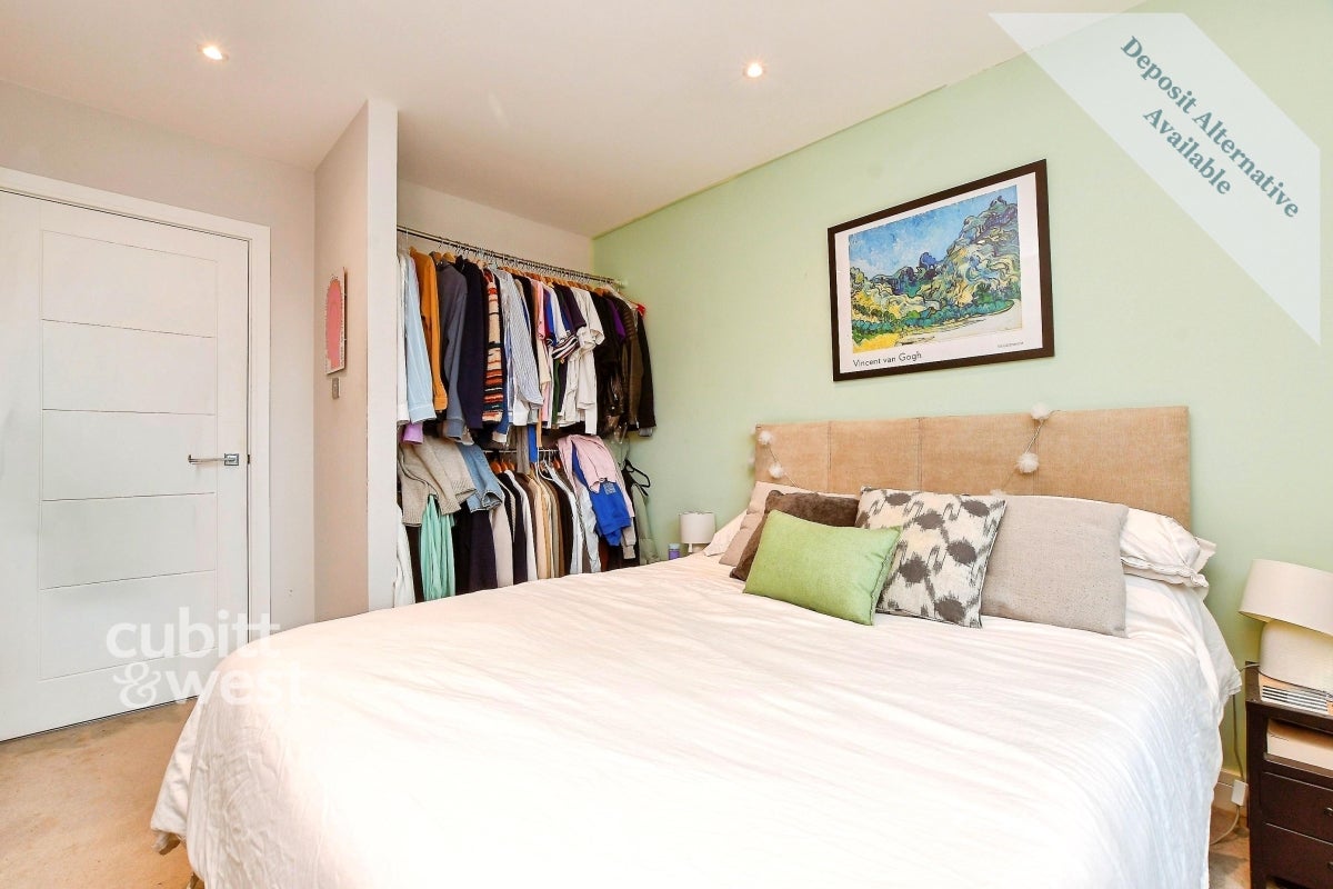 Flat Brighton Road in Greater London