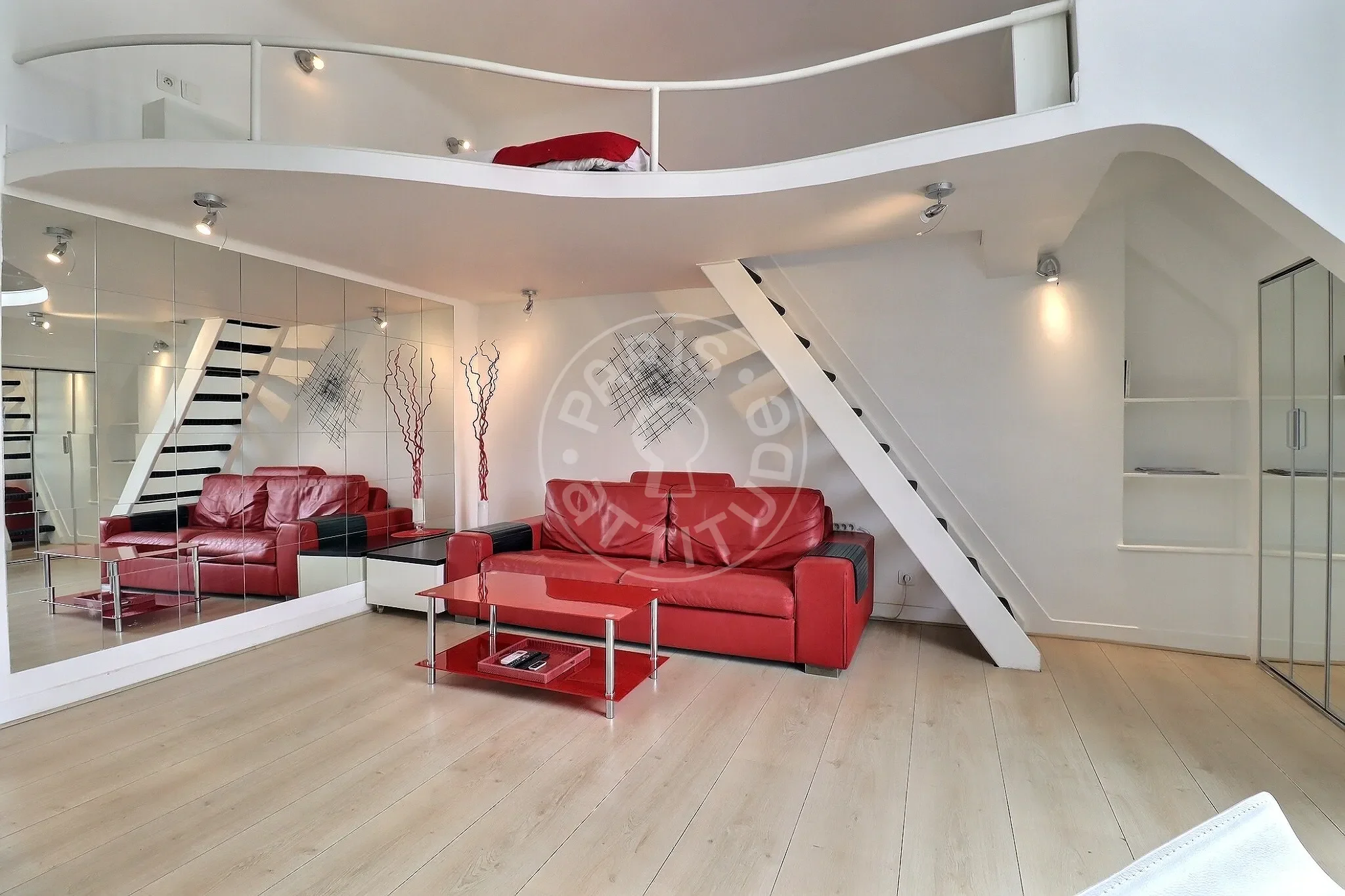 Appartement Avenue des Champs-Élysées à Paris