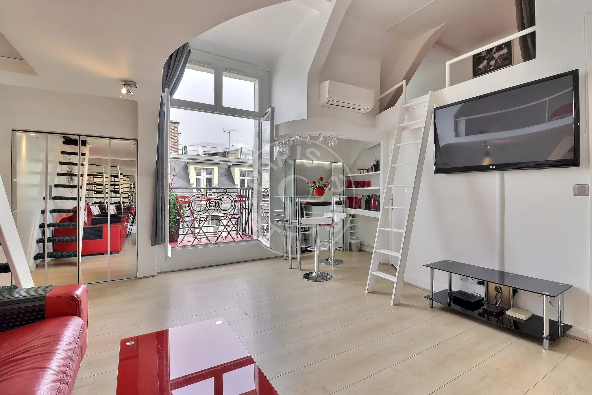 Appartement Avenue des Champs-Élysées à Paris