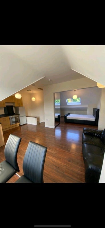Flat Ecclesall Road in Sheffield