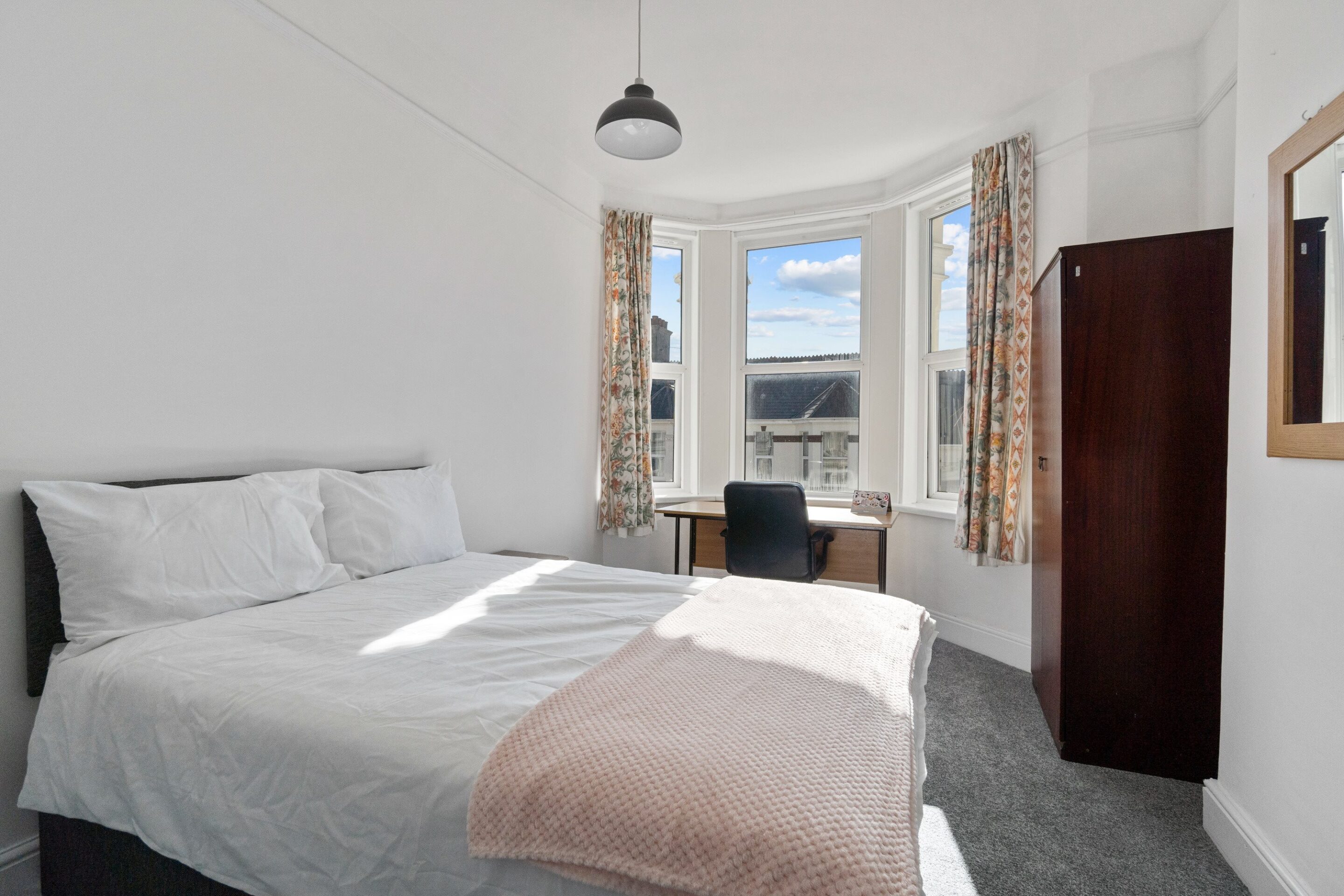 Room Derry Avenue in Plymouth
