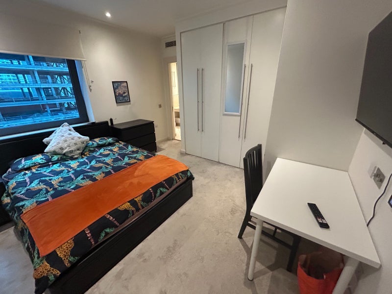 Room Alexia Square in Greater London