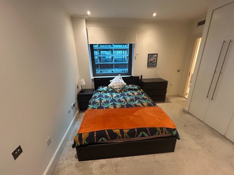 Room Alexia Square in Greater London