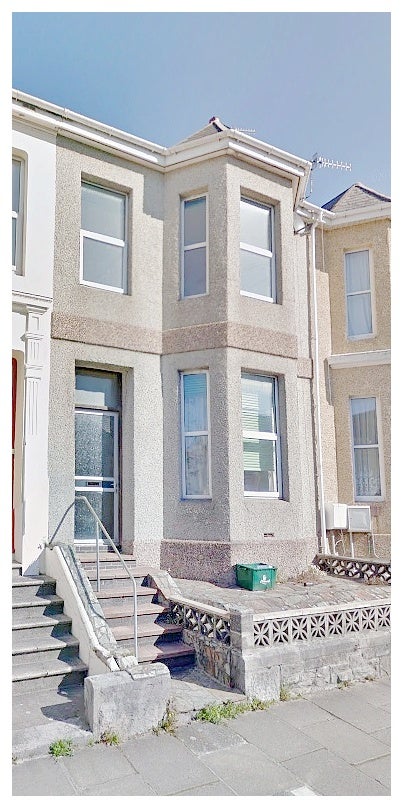 Flat Beaumont Road in Plymouth