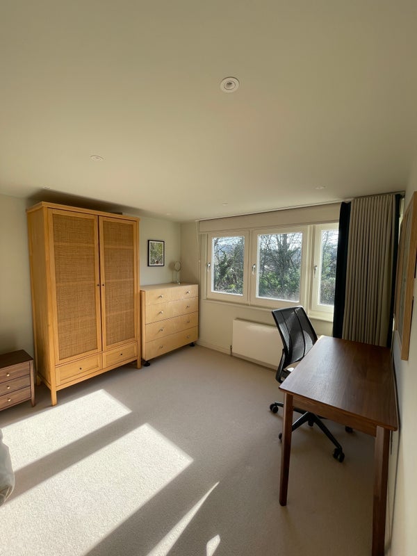 Room Claremont Road in Greater London