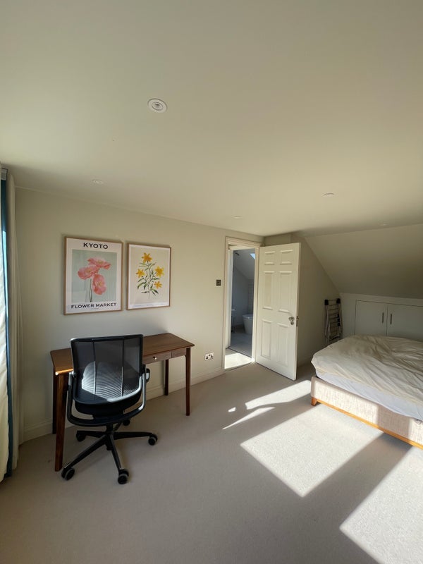 Room Claremont Road in Greater London