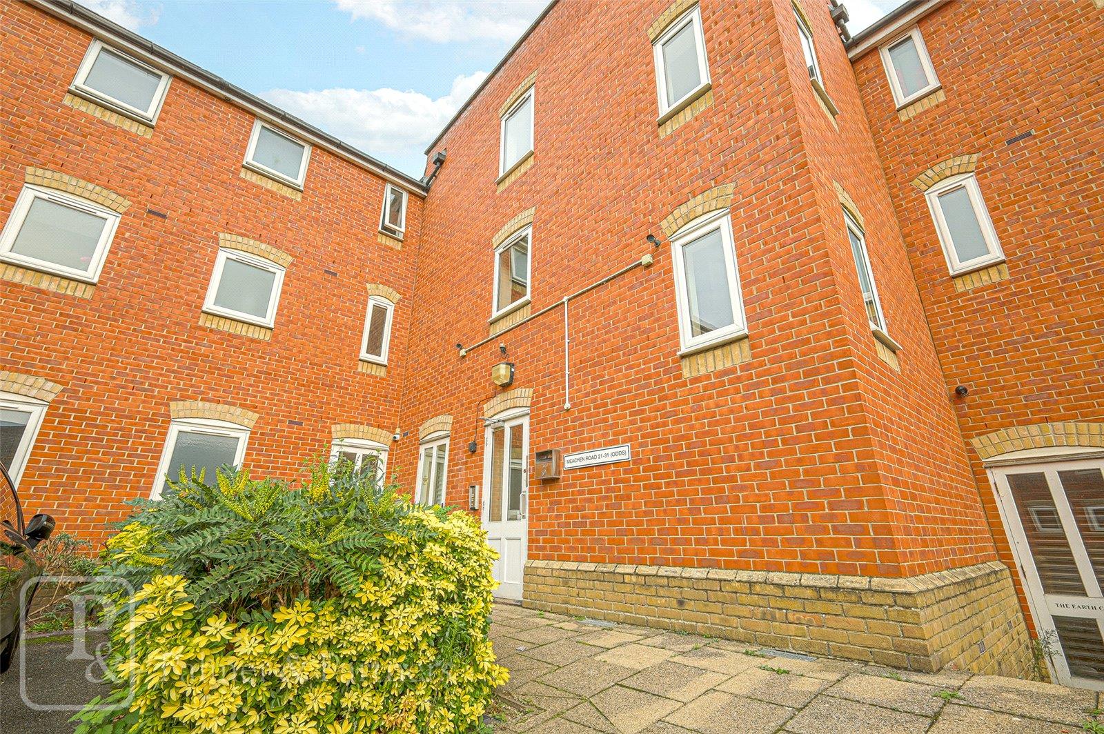 Flat Meachen Road in Colchester