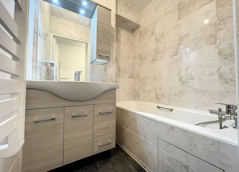 Flat Avenue Naast in Joinville-le-Pont