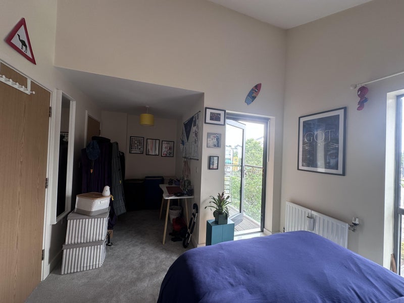 Room Jack Dimmer Close in Greater London