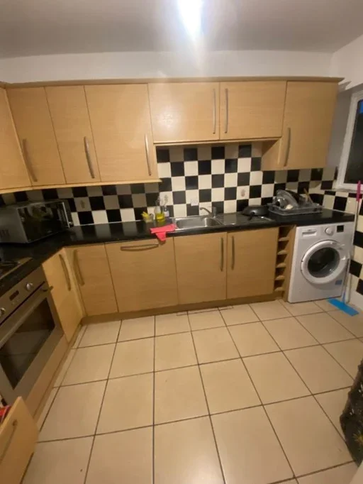 Room Ensign Way in Borough of Spelthorne