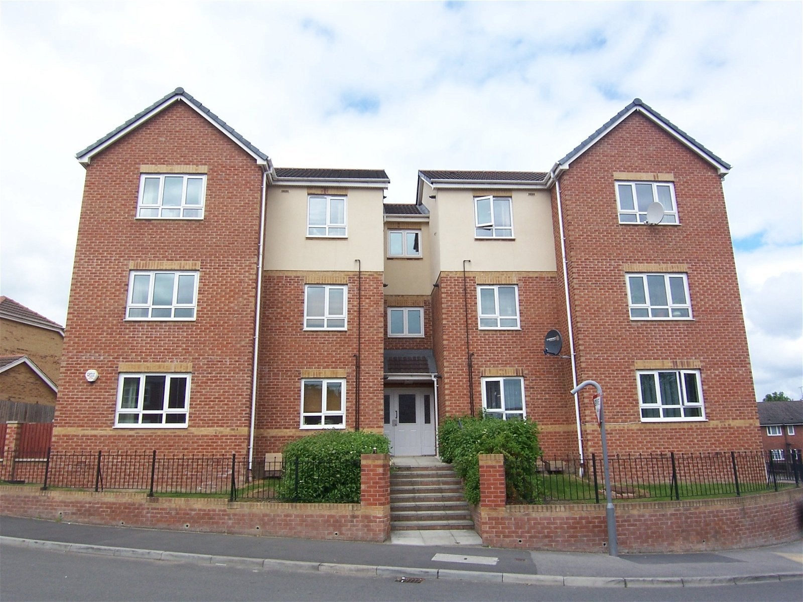Flat Novara Close in Barnsley