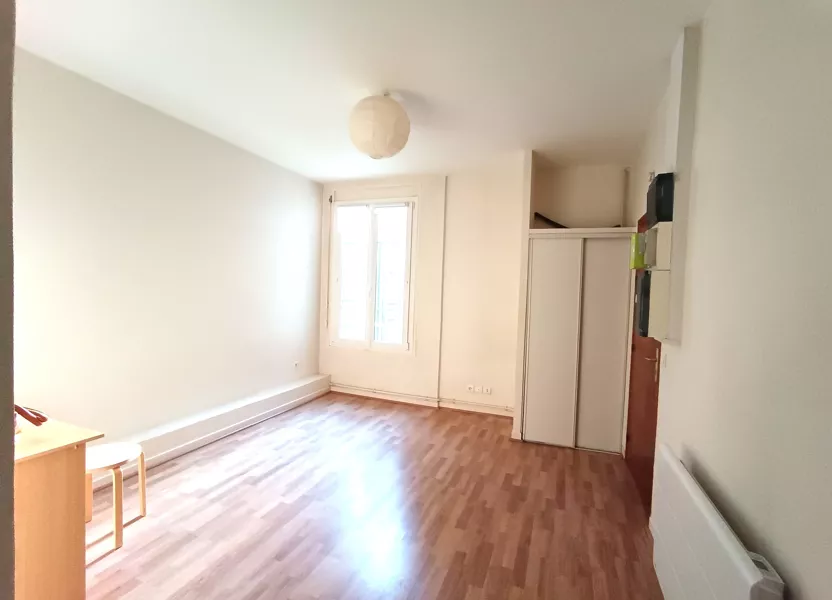 Appartement Place Drouet d'Erlon à Reims