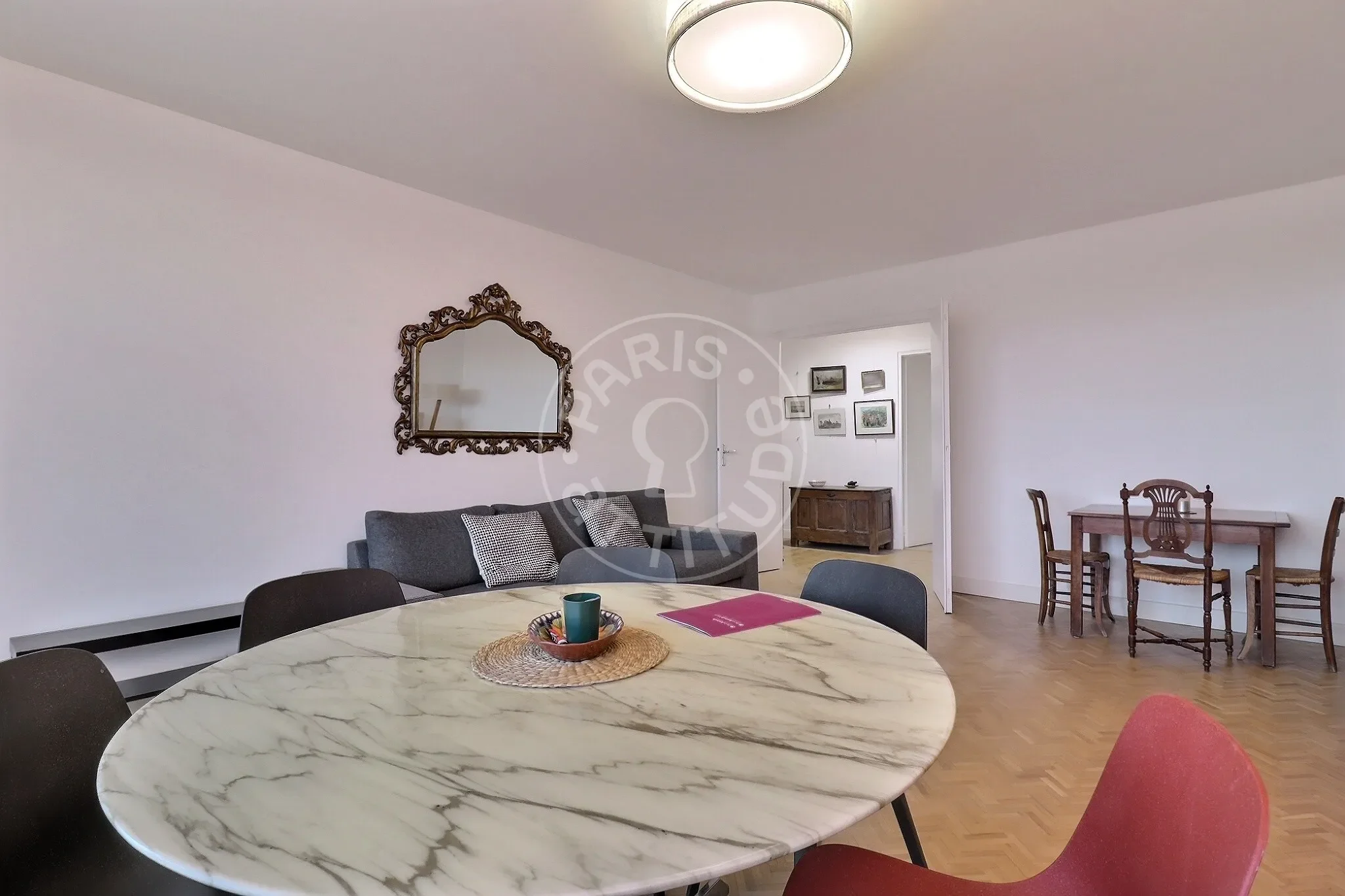 Appartement Place d'Aligre à Paris