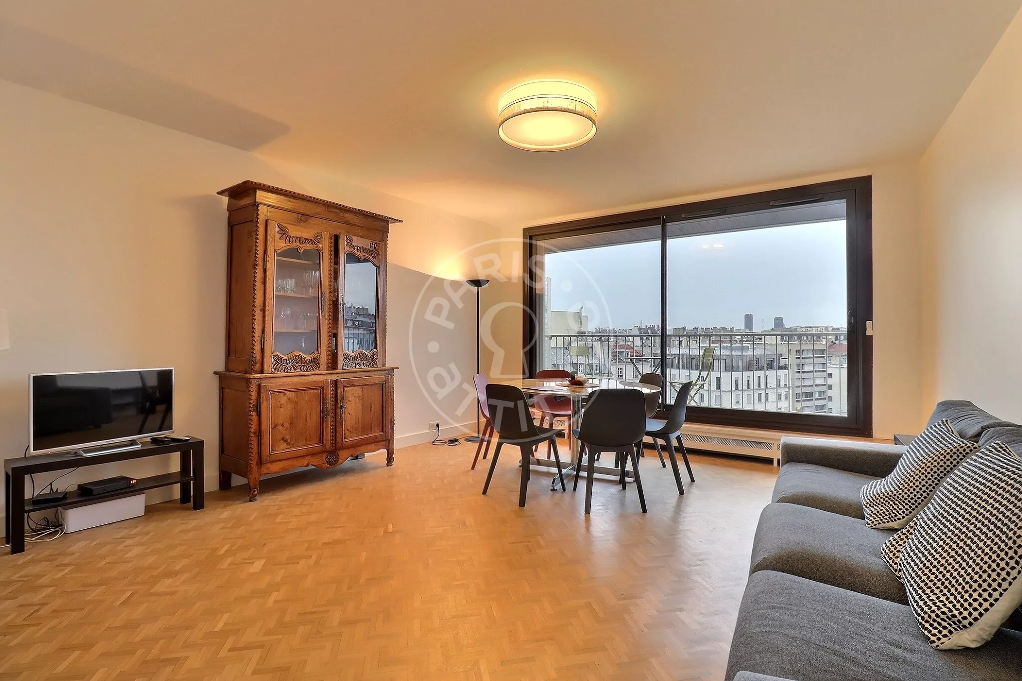Appartement Place d'Aligre à Paris