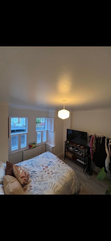 Room Hereward Road in Greater London