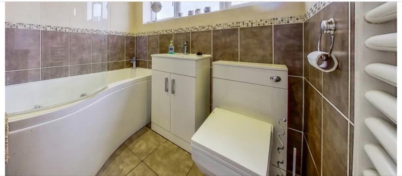 Room Hillmead in Crawley