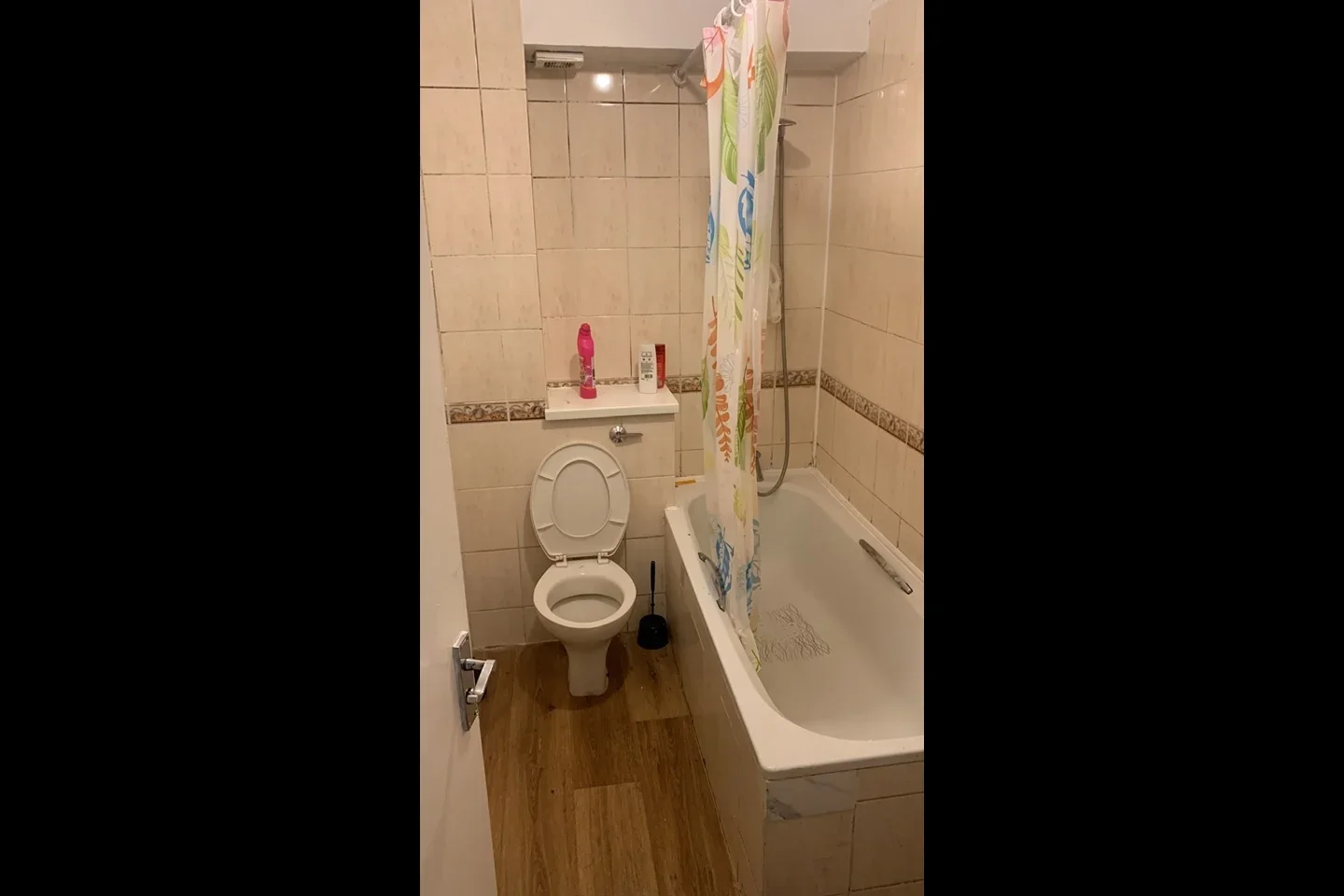 Room Finsbury Park Avenue in Greater London