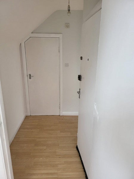 Flat Bromley Road in Greater London