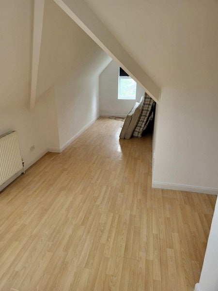 Flat Bromley Road in Greater London
