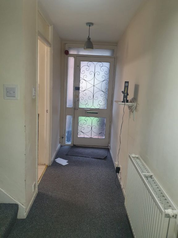 House Lyneham Walk in Greater London