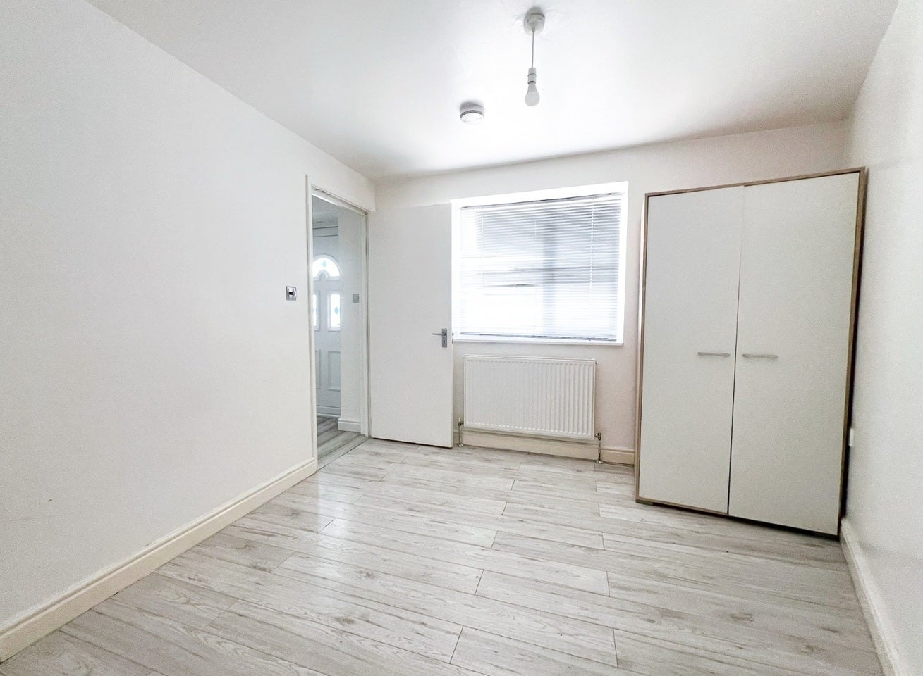Flat The Link in Greater London