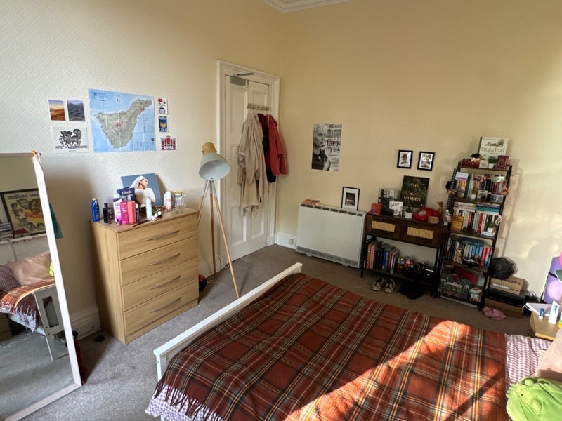 Room Morningside Road in City of Edinburgh