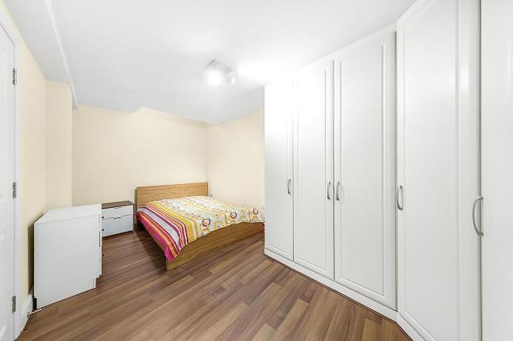Flat Harewood Avenue in City of Westminster