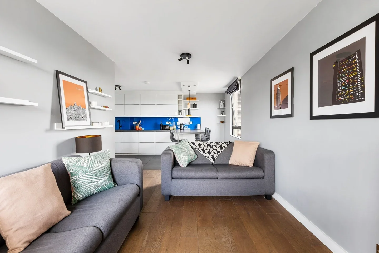 Flat Bramlands Close in Greater London