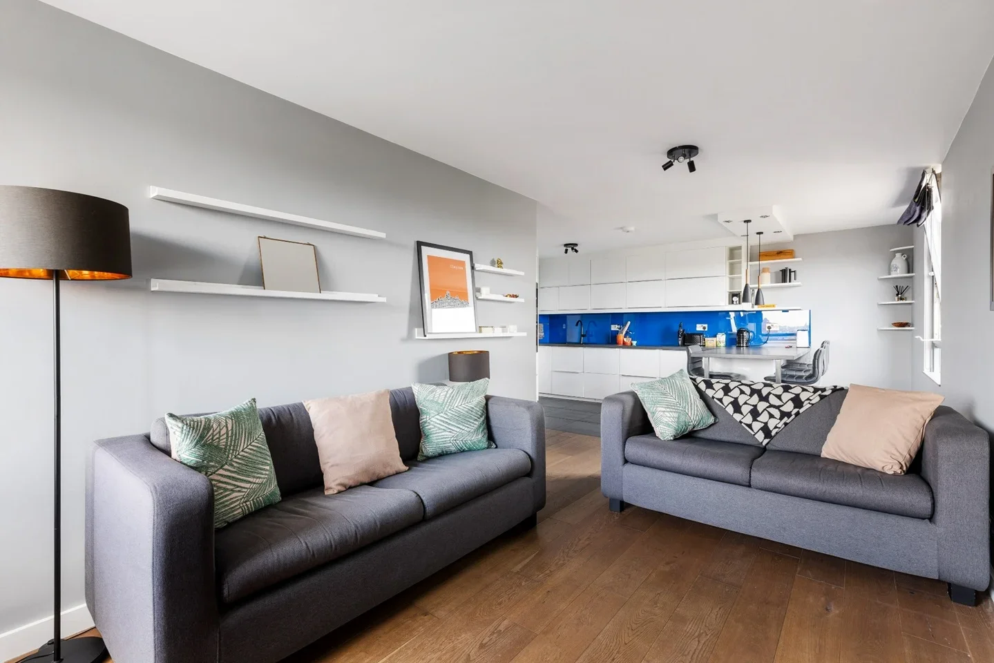 Flat Bramlands Close in Greater London