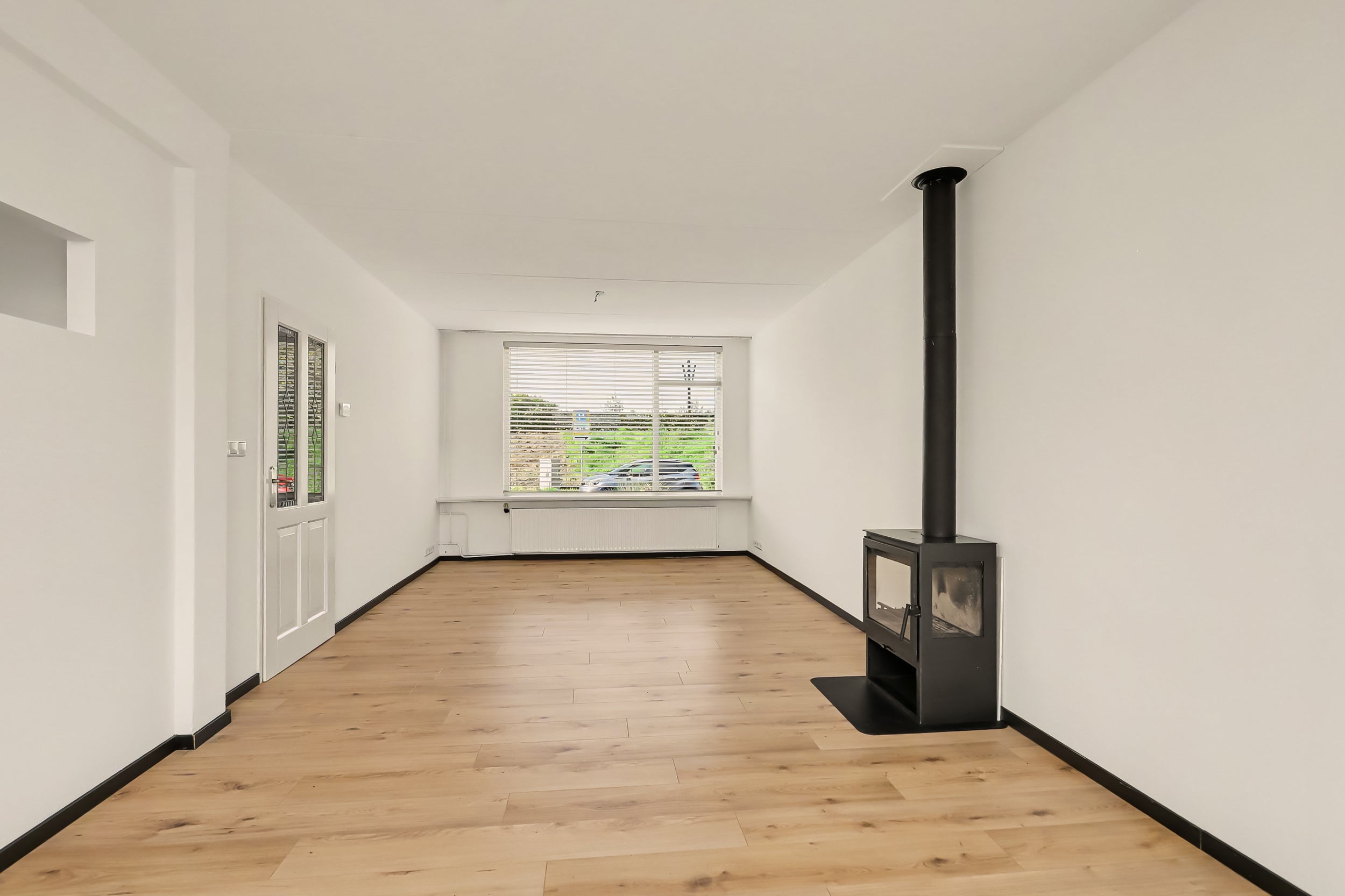 Tussenwoning te koop: Spoorstraat 12, Oost-Souburg