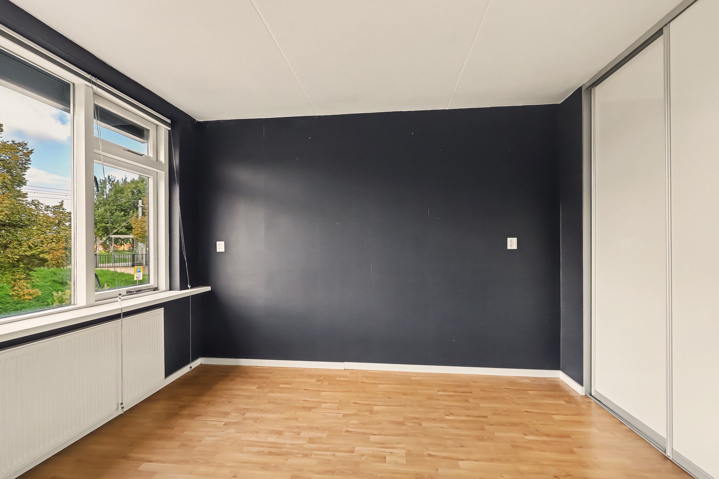 Tussenwoning te koop: Spoorstraat 12, Oost-Souburg
