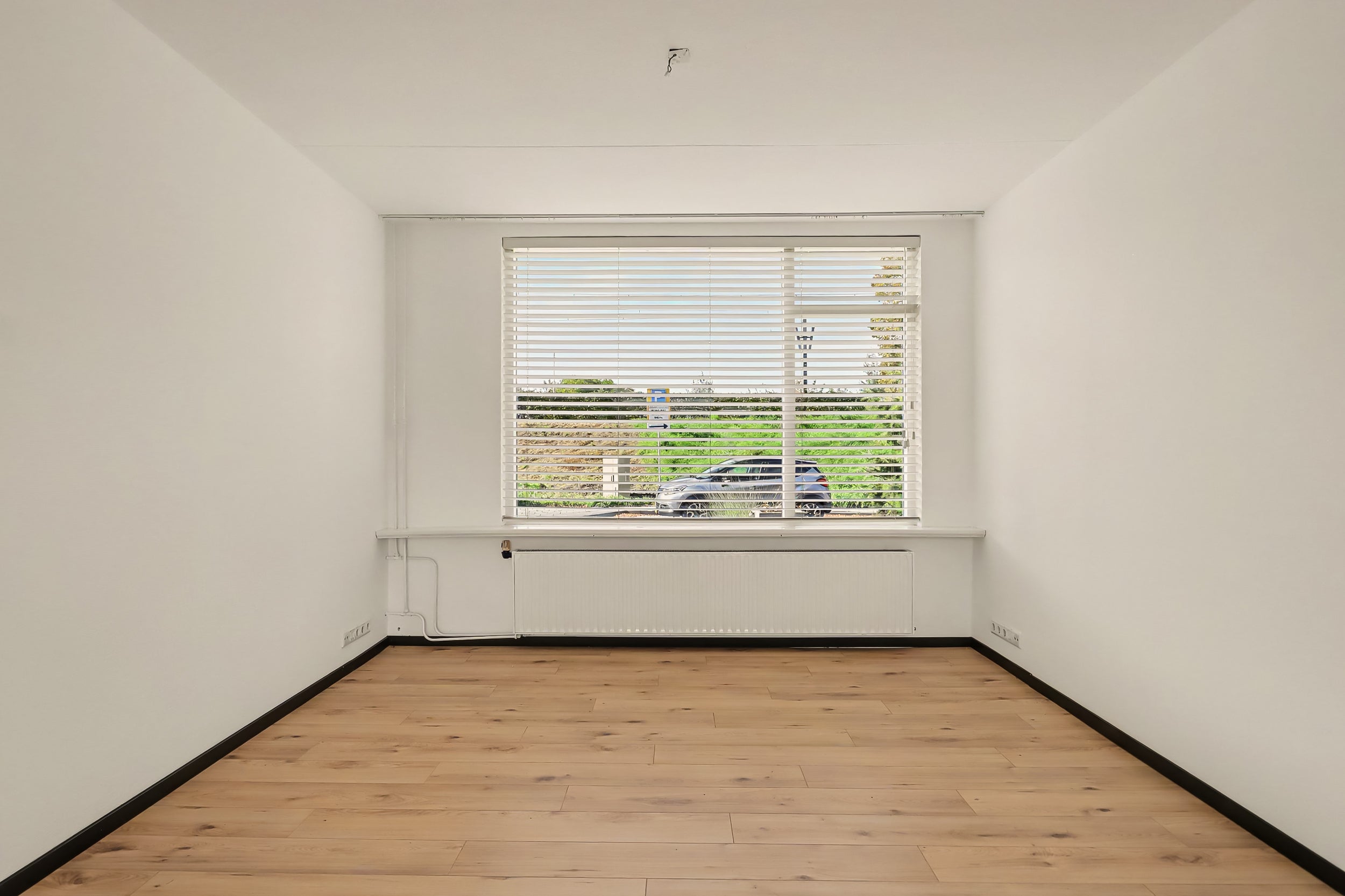 Tussenwoning te koop: Spoorstraat 12, Oost-Souburg
