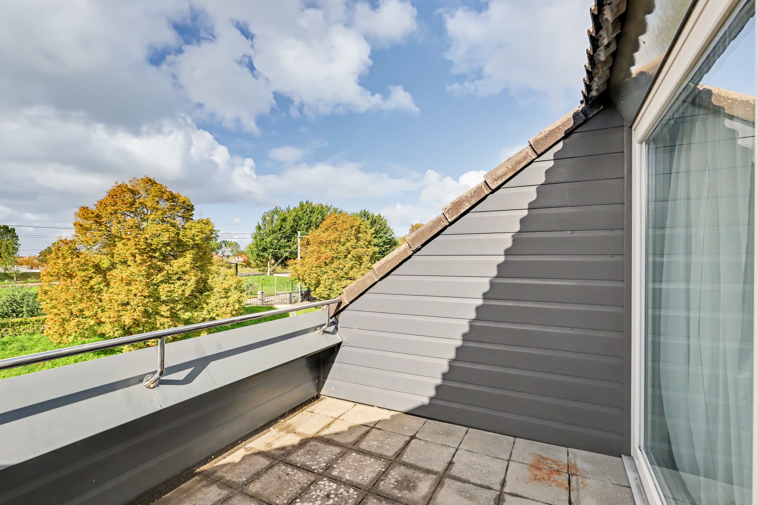 Tussenwoning te koop: Spoorstraat 12, Oost-Souburg