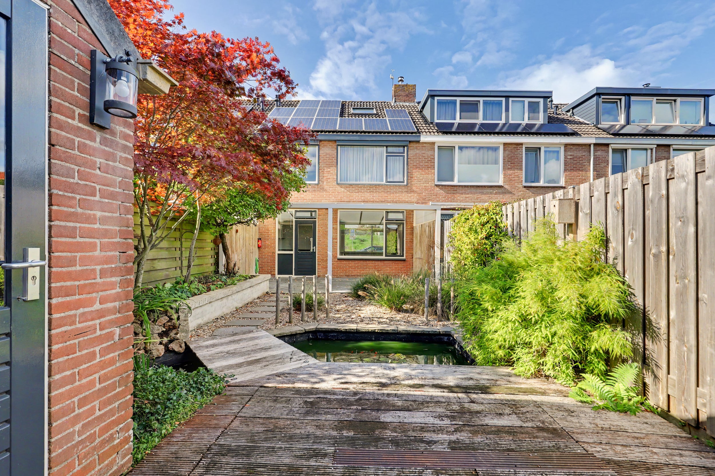 Tussenwoning te koop: Spoorstraat 12, Oost-Souburg