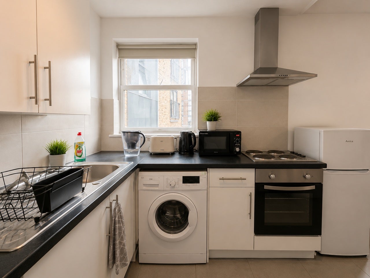 Flat Rufford Street in Greater London