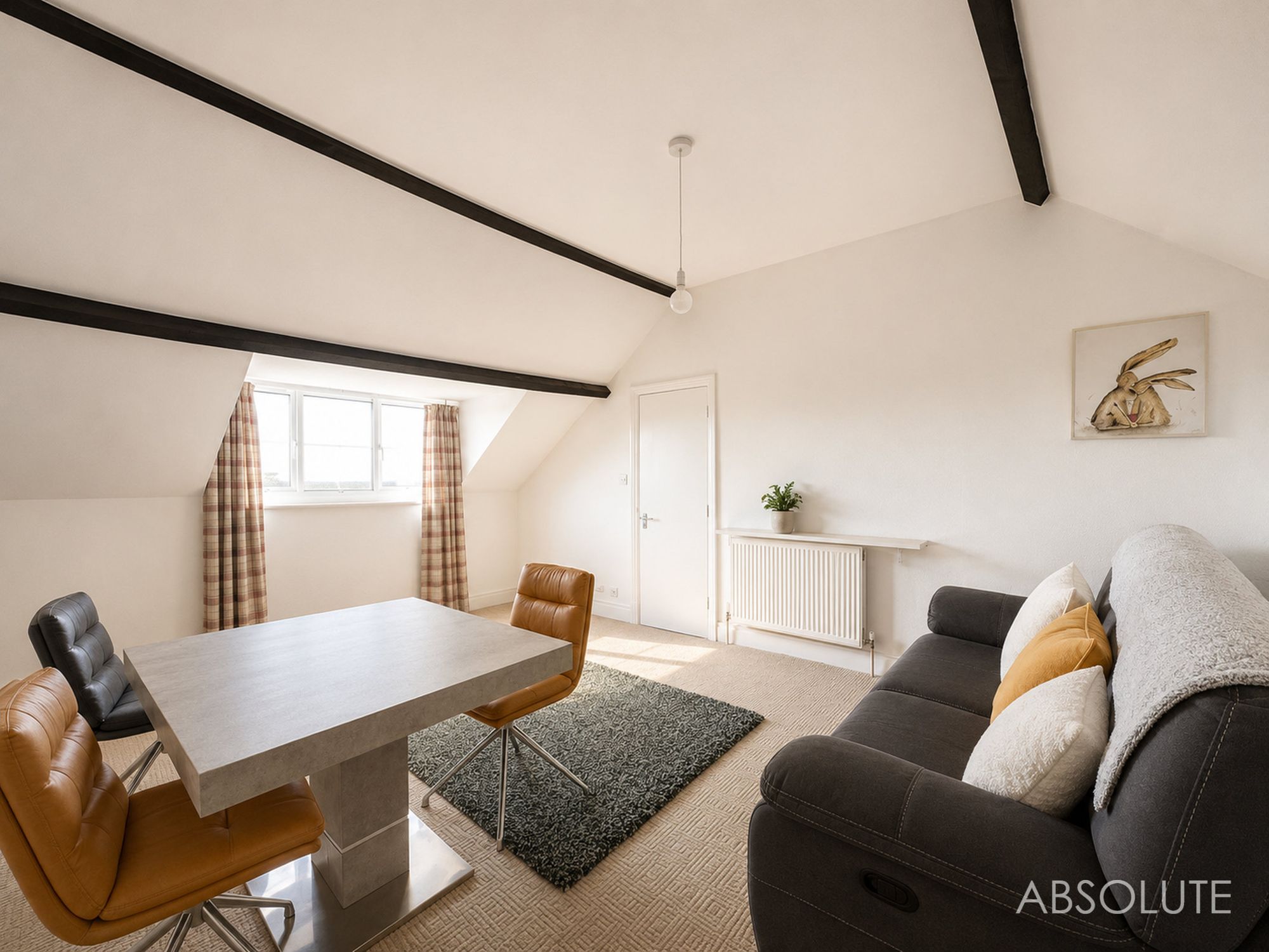 Flat Reddenhill Road in Torquay