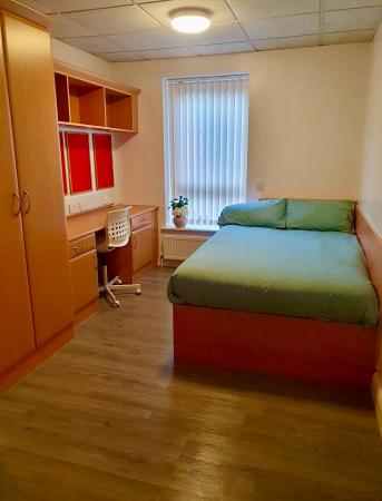 Flat Ranelagh Terrace in Royal Leamington Spa