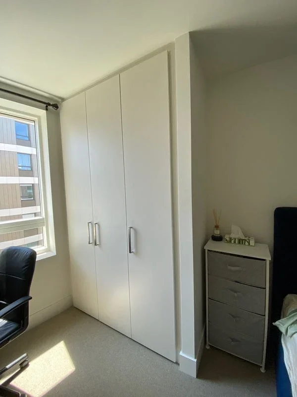 Room North End Road in Greater London