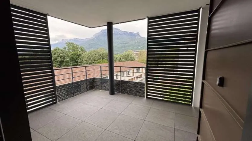 Appartement Place de Lavalette à Grenoble