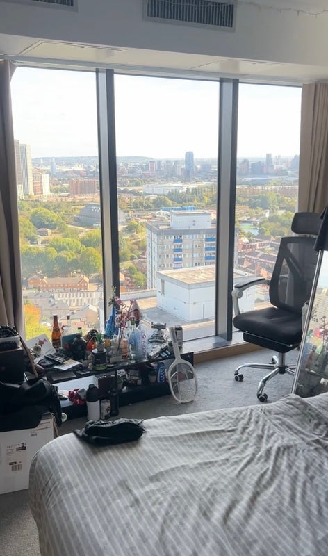 Room High Street in Greater London