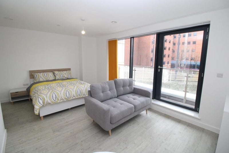 Flat The Quays in Salford