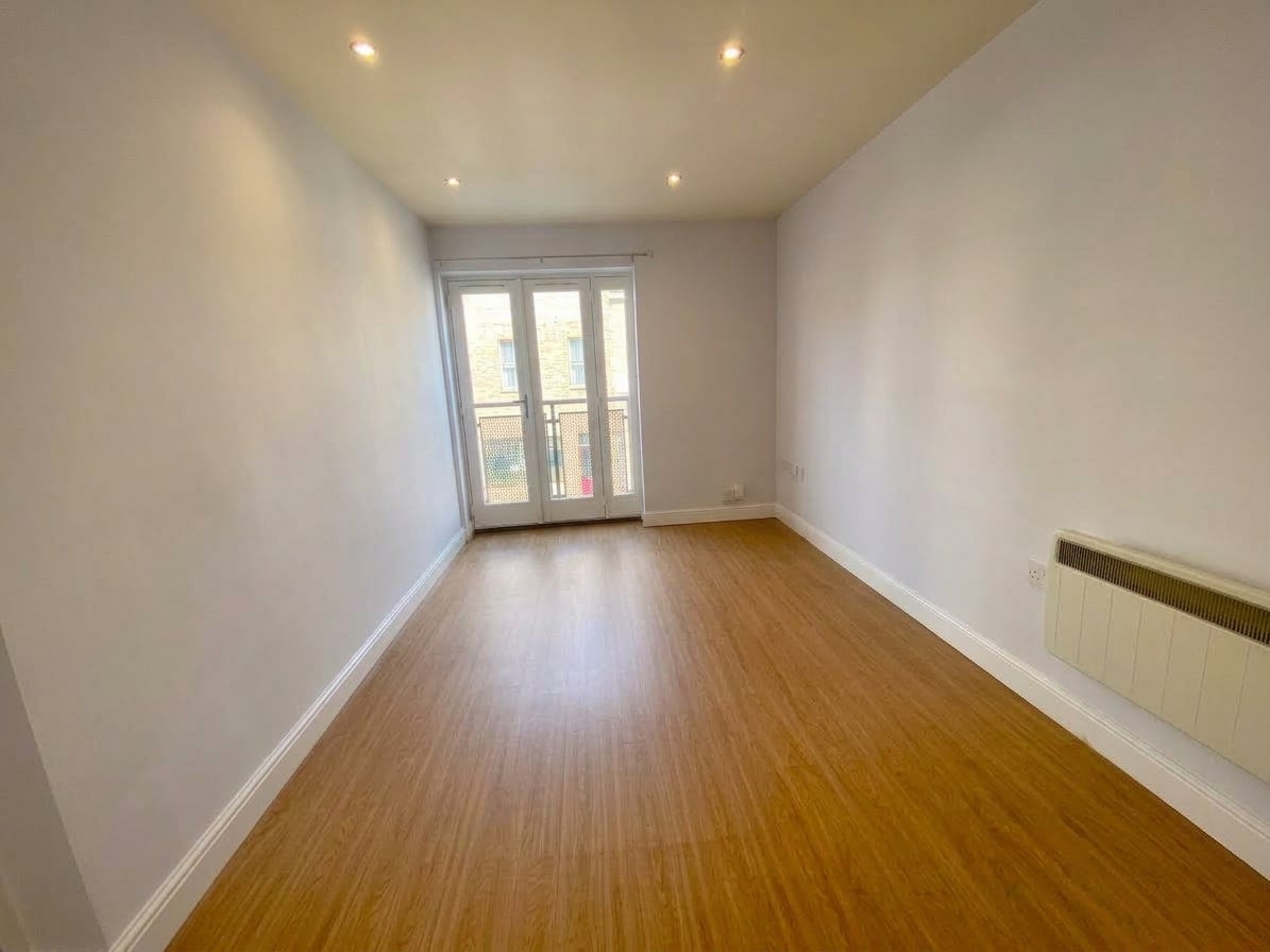 Flat Southgate Street in Gloucester