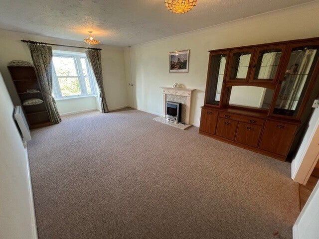 Flat Mulberry Court in Canterbury