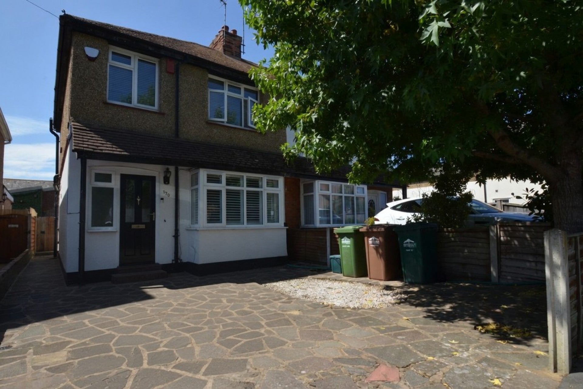 House Townsend Road in Borough of Spelthorne