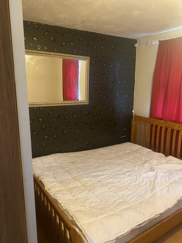 Room Sir Howard Way in Liverpool